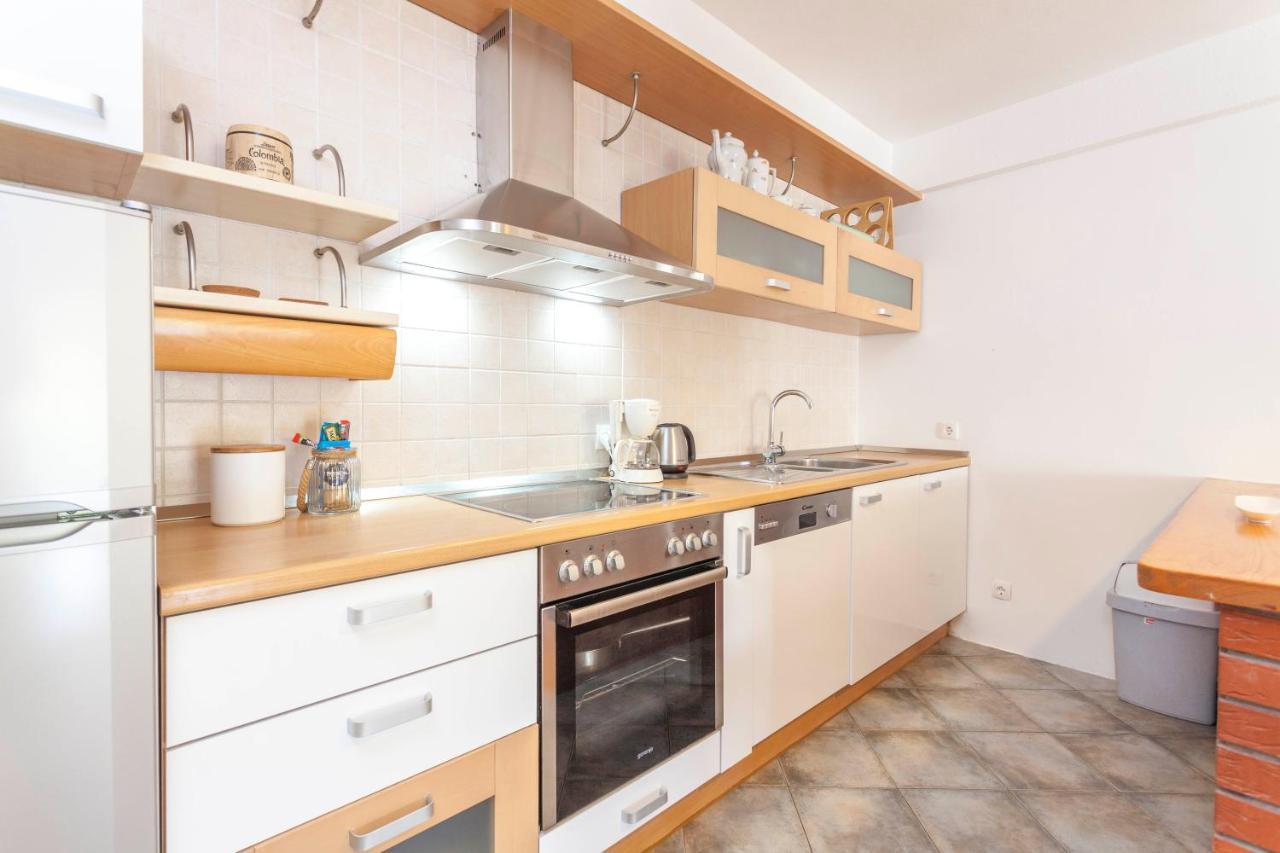 Apartment Mikula Makarska Luaran gambar
